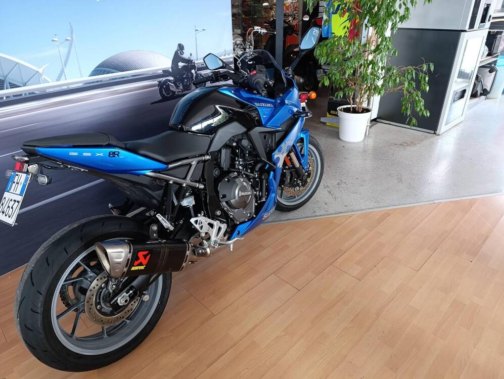 Suzuki GSX-8R (2024) (2)