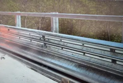 Il guardrail salva motociclisti &egrave; stato finalmente definito: &egrave; quello metallico