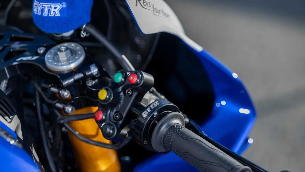 Yamaha YZF R1 YZF R1 GYTR (2025) (13)