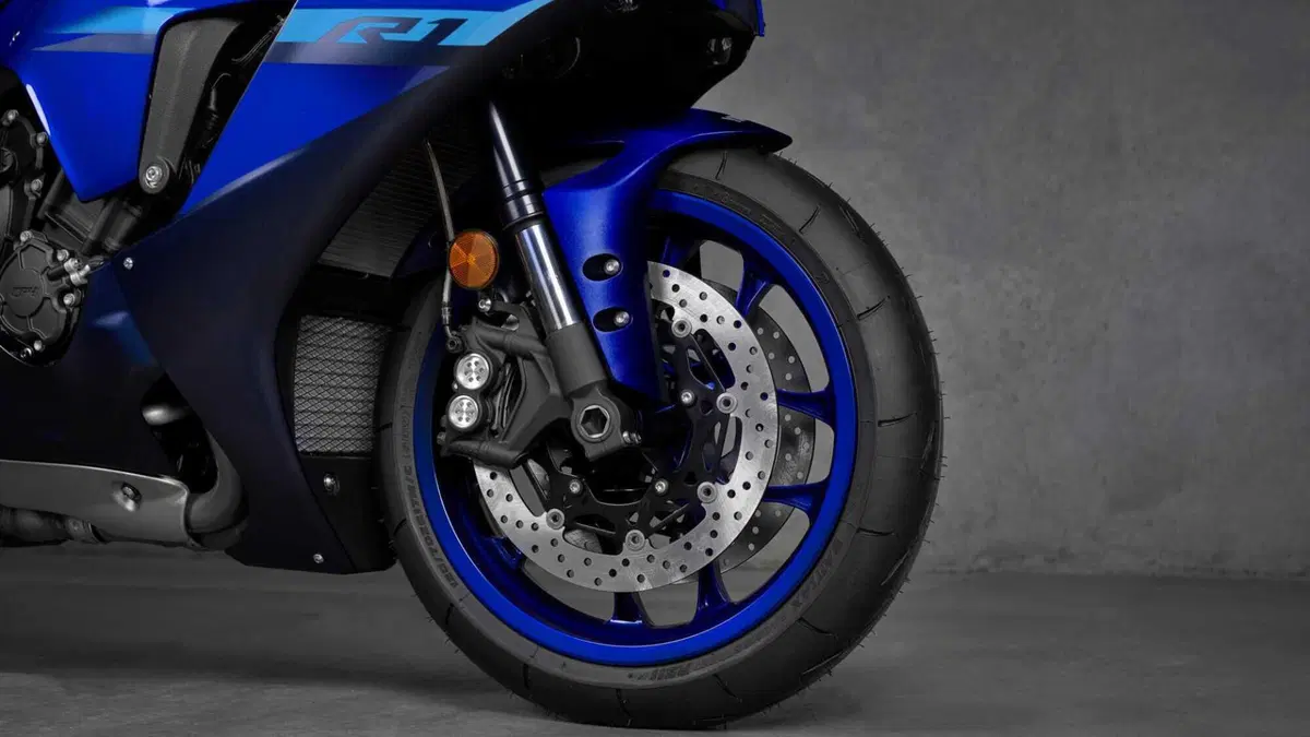 Yamaha YZF R1 YZF R1 (2020 - 25) (10)