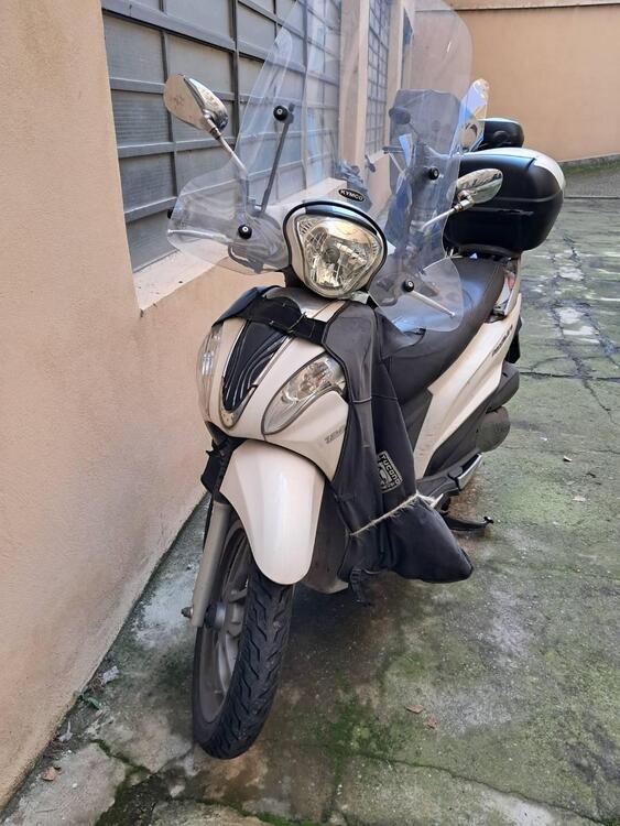 Kymco People 125i One (2014 - 16) (2)