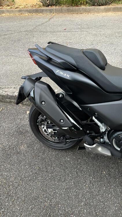 Yamaha T-Max 560 (2022 - 24) (3)