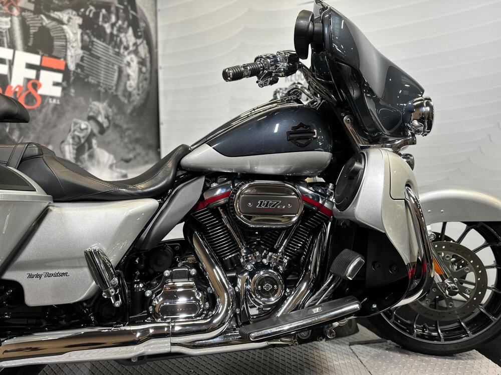 Harley-Davidson 117 Street Glide (2018 - 20) - FLHXSE (2)