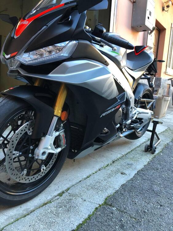 Aprilia RSV4 1100 (2021 - 24) (4)