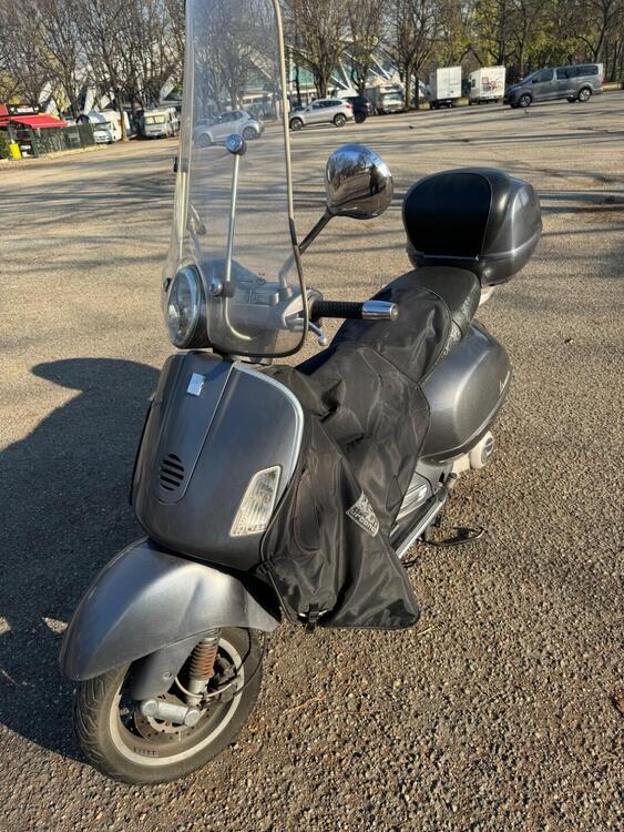 Vespa Granturismo 200 L (2)