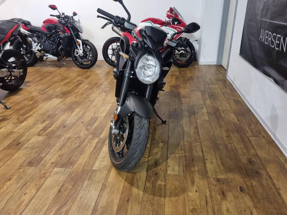 MV Agusta Brutale 800 Rosso (2021 - 23) (5)