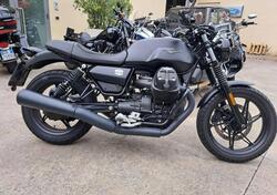 Moto Guzzi V7 Stone (2021 - 24) usata