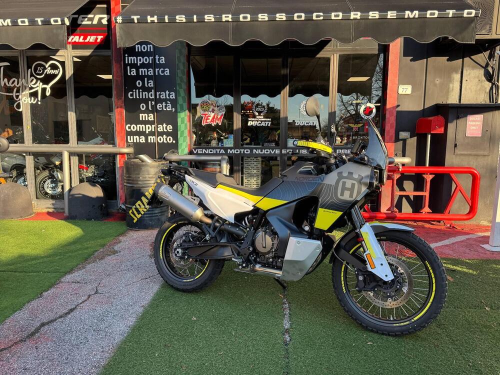 Husqvarna Norden 901 (2022 - 25)