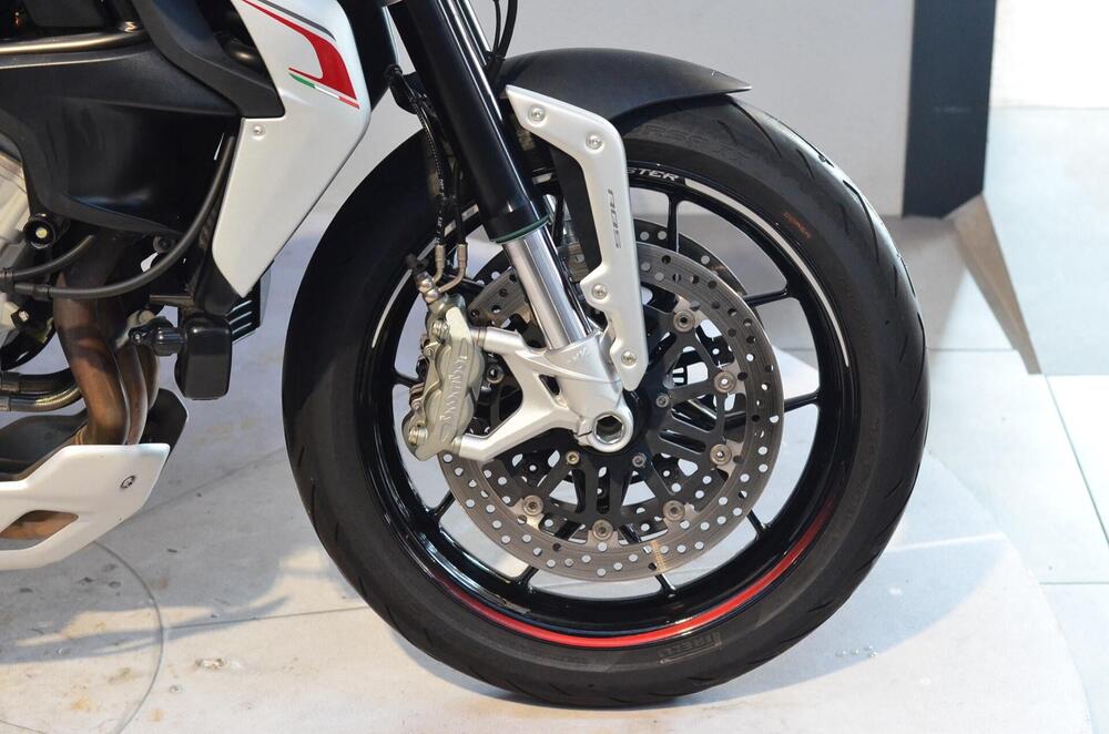 MV Agusta Dragster 800 (2014 - 19) (4)