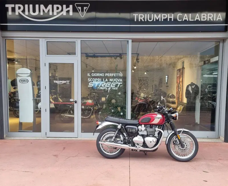 Triumph Bonneville T120 Elvis (2024 - 26) (2)