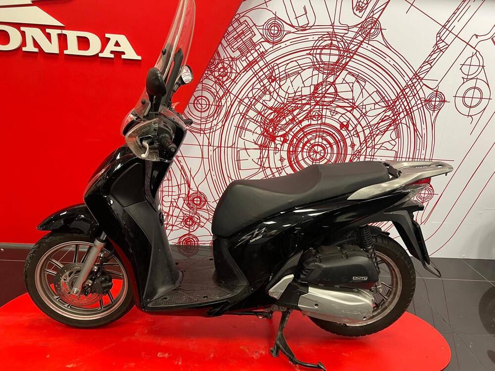 Honda SH 125 i ABS (2013 - 17) (4)