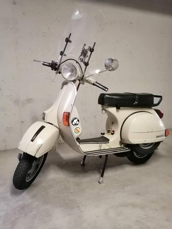 Vespa vespa p200e