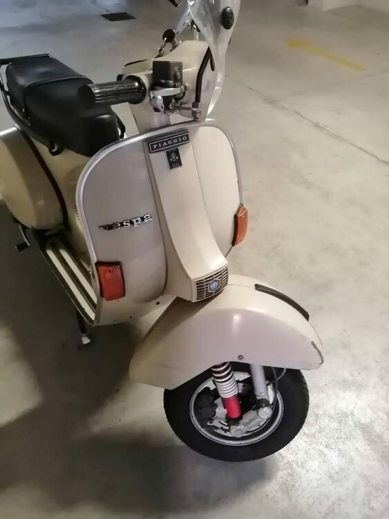 Vespa vespa p200e (3)