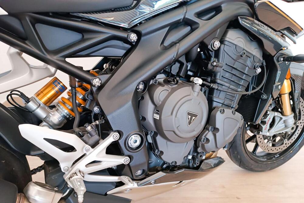 Triumph Speed Triple 1200 RR (2022 - 24) (4)