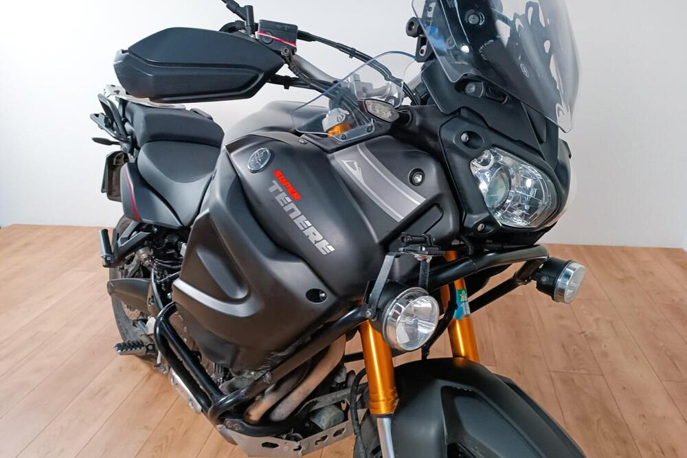 Yamaha XT1200Z Super Ténéré First Edition (2010 - 11) (5)