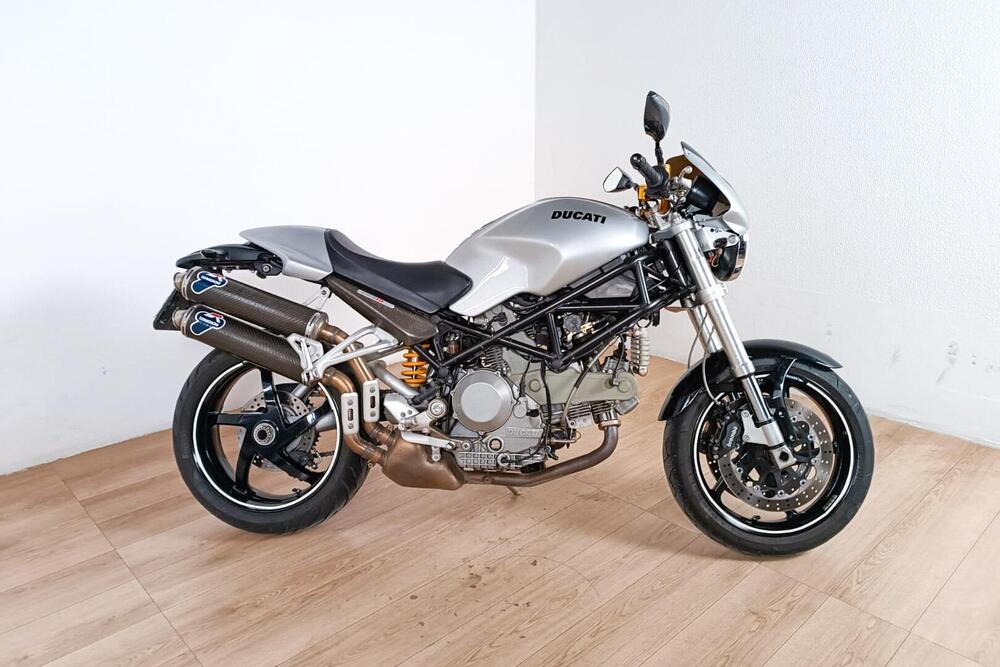 Ducati Monster S2R 1000