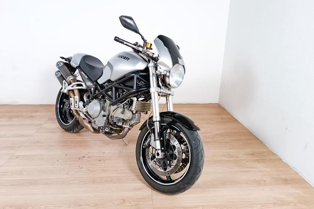 Ducati Monster S2R 1000 (2)