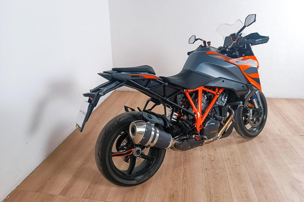 KTM 1290 Super Duke GT (2019 - 20) (3)