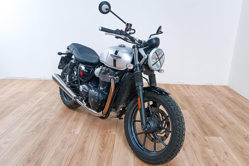 Triumph Street Twin 900 (2017 - 18) (2)