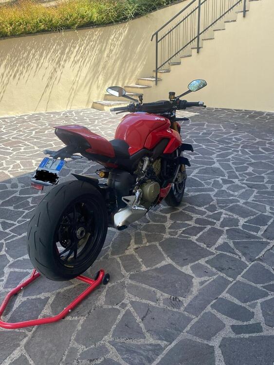 Ducati Streetfighter V4 1100 S (2021 - 22) (3)