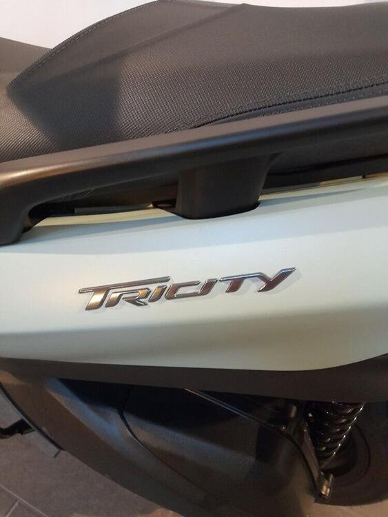 Yamaha Tricity 300 (2021 - 24) (5)