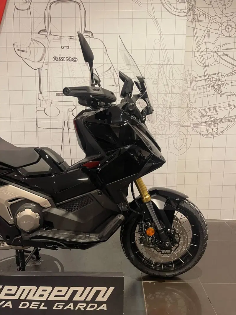 Honda X-ADV 750 (2025 - 26) (2)