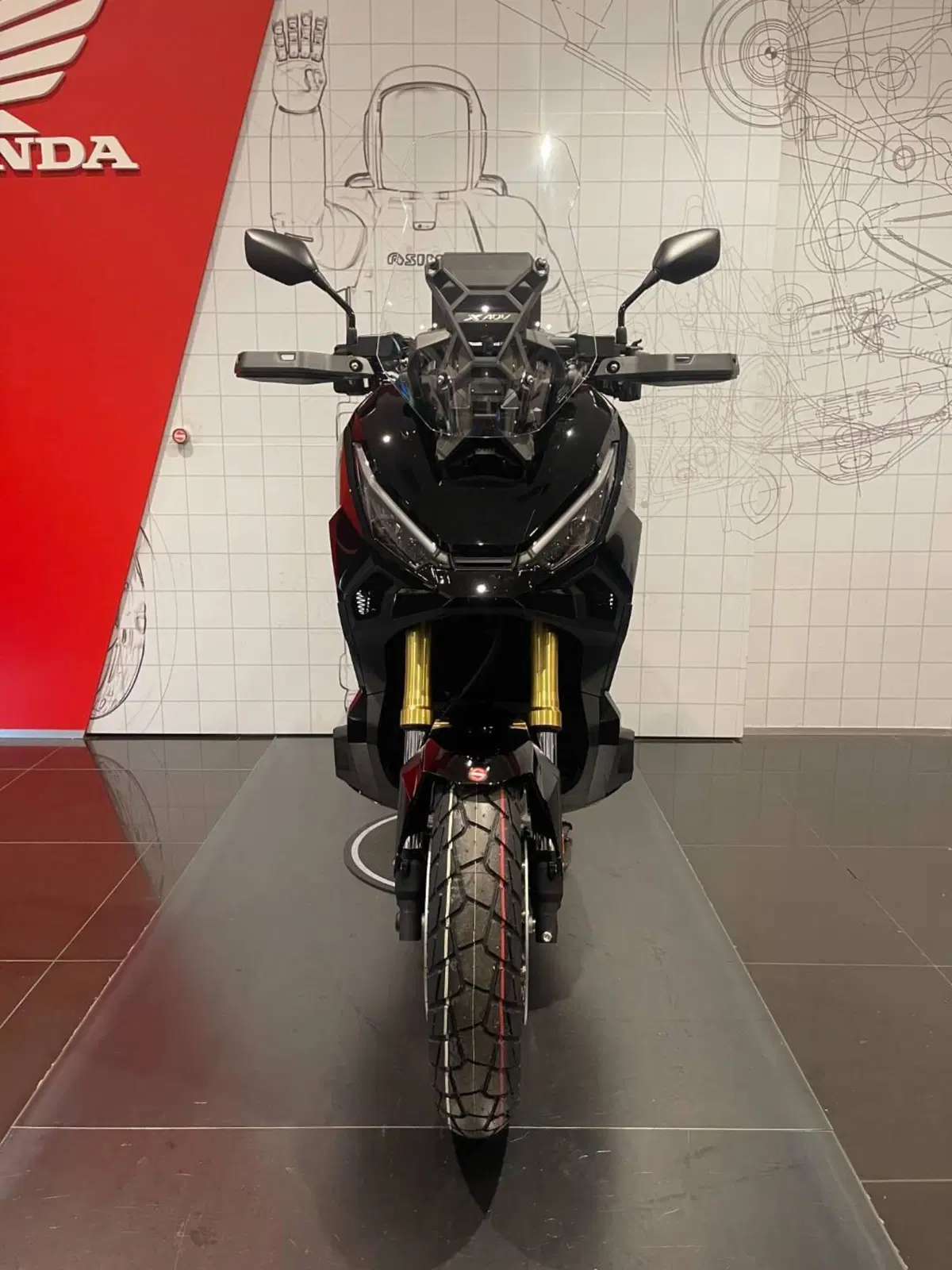 Honda X-ADV 750 (2025 - 26) (4)
