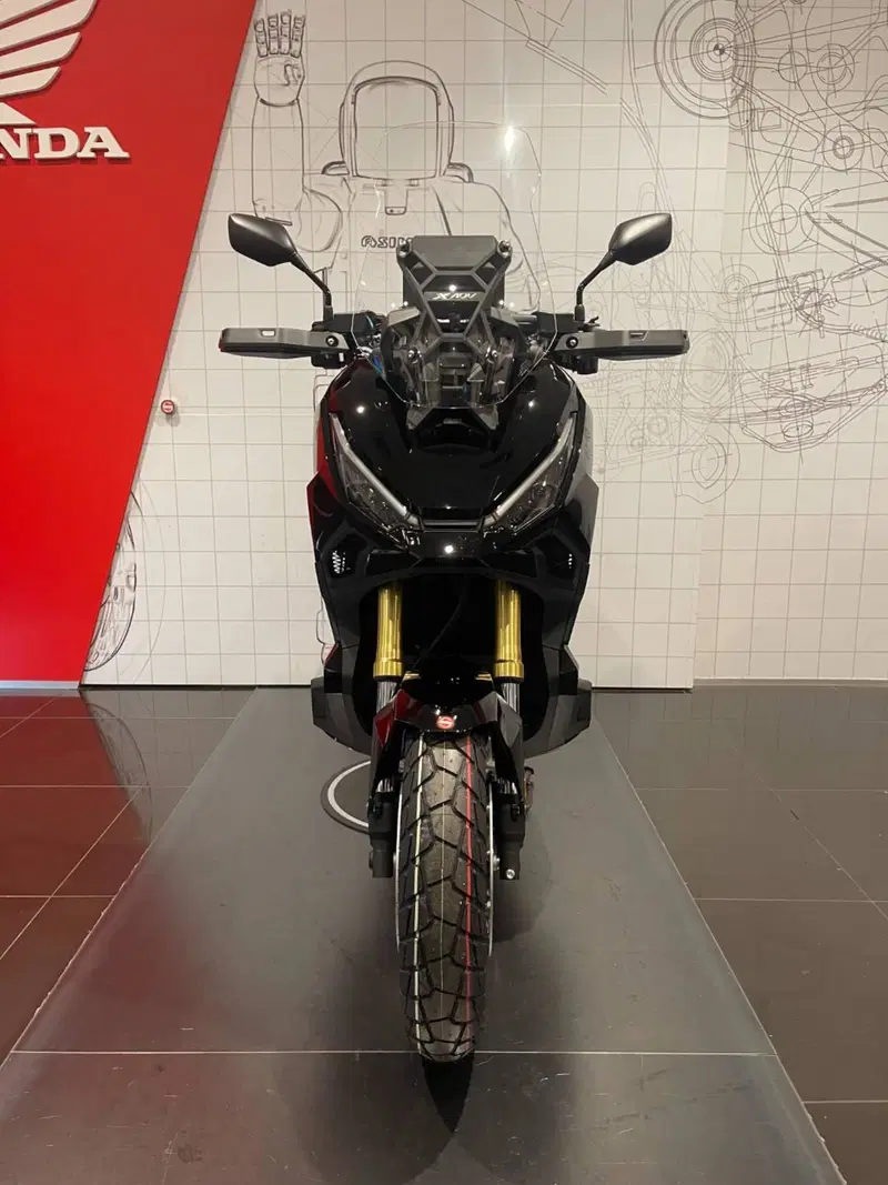 Honda X-ADV 750 (2025 - 26) (4)
