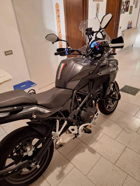 Benelli 502 C (2021 - 25) (2)