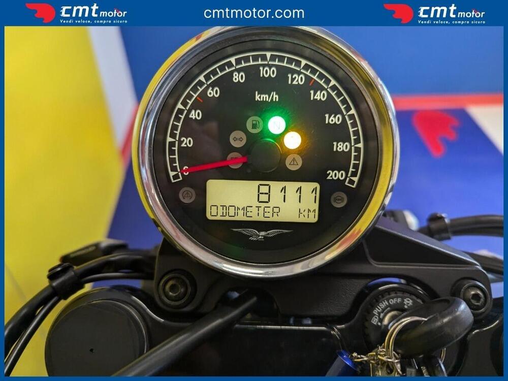 Moto Guzzi V7 III Rough (2018 - 20) (5)