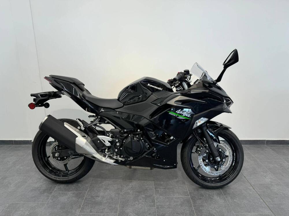 Kawasaki Ninja 500 (2024 - 25) (2)