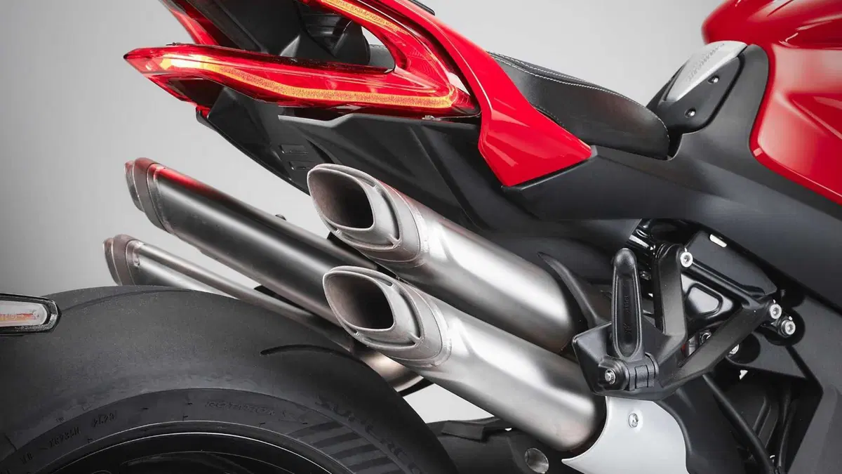 MV Agusta Brutale 1000 Brutale 1000 (2026) (10)