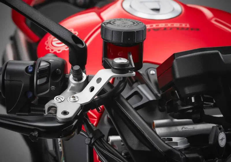 MV Agusta Brutale 1000 Brutale 1000 (2026) (9)