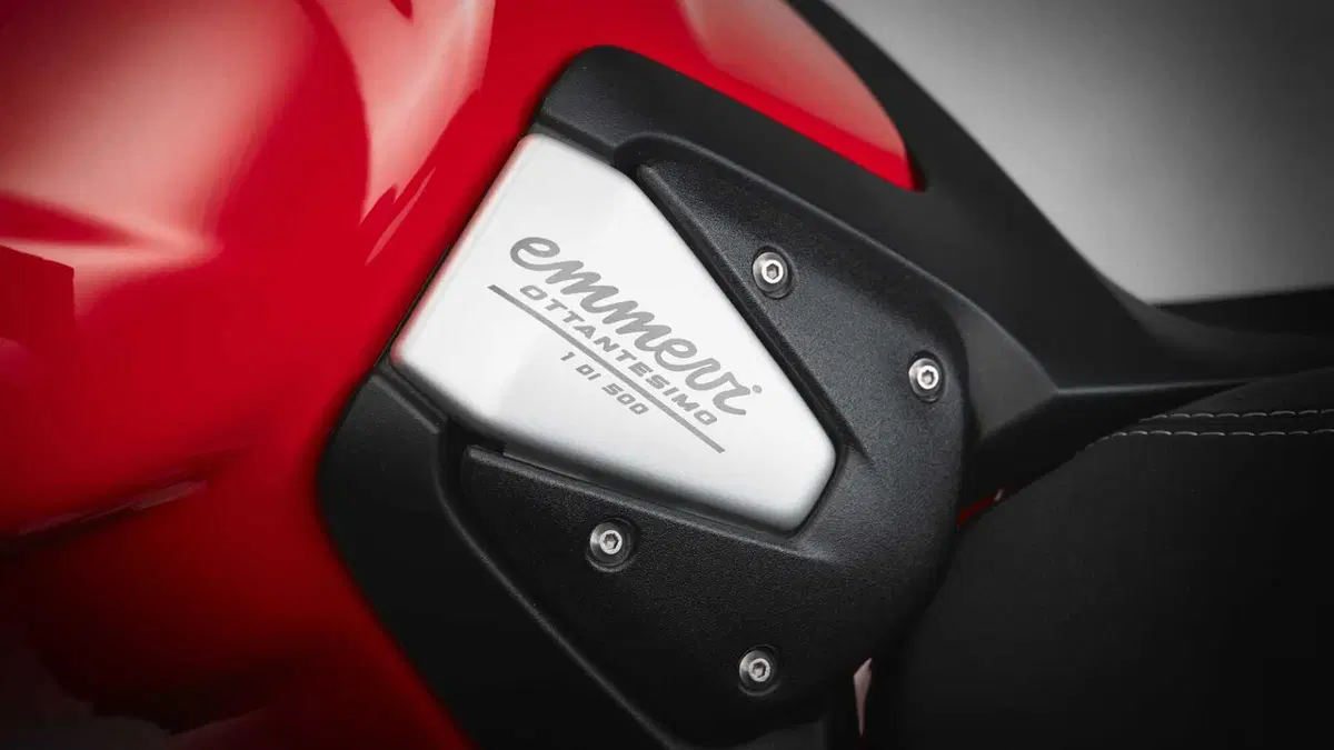 MV Agusta Brutale 1000 Brutale 1000 (2026) (11)