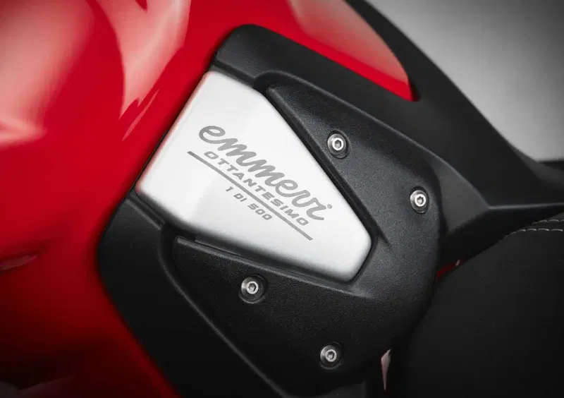 MV Agusta Brutale 1000 Brutale 1000 (2026) (11)