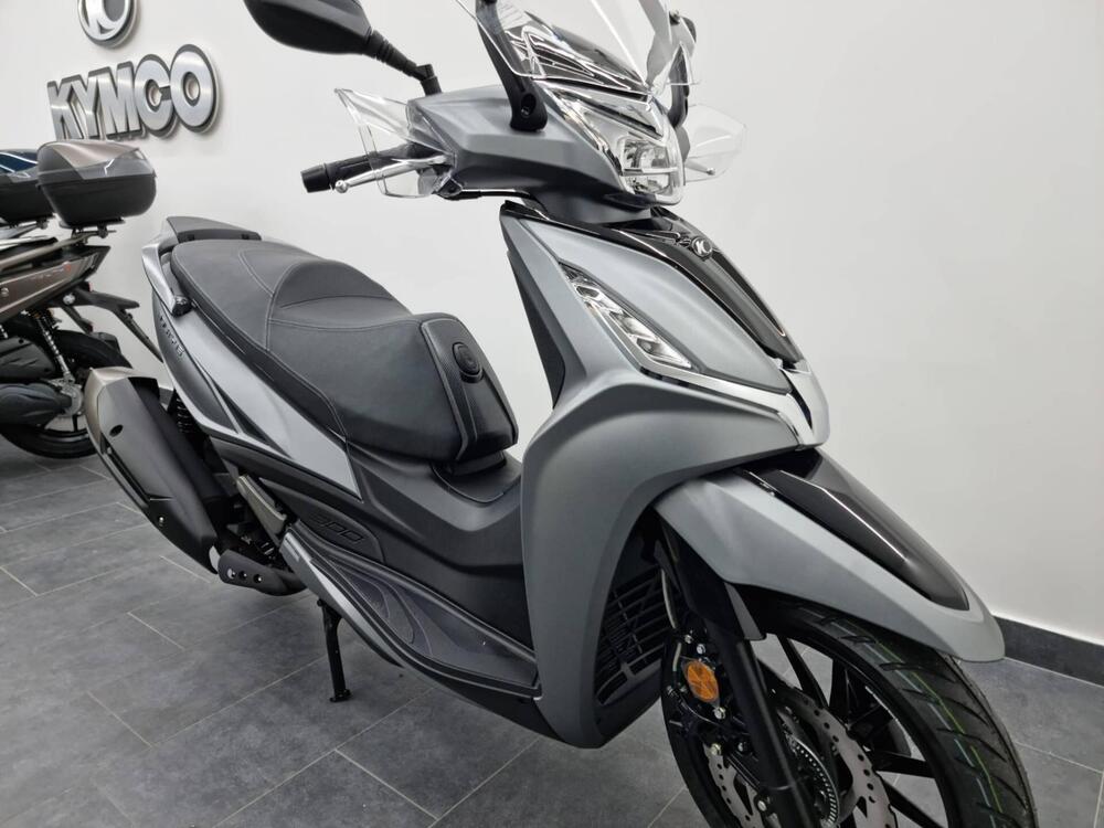 Kymco Agility 300i (2021 - 24) (2)