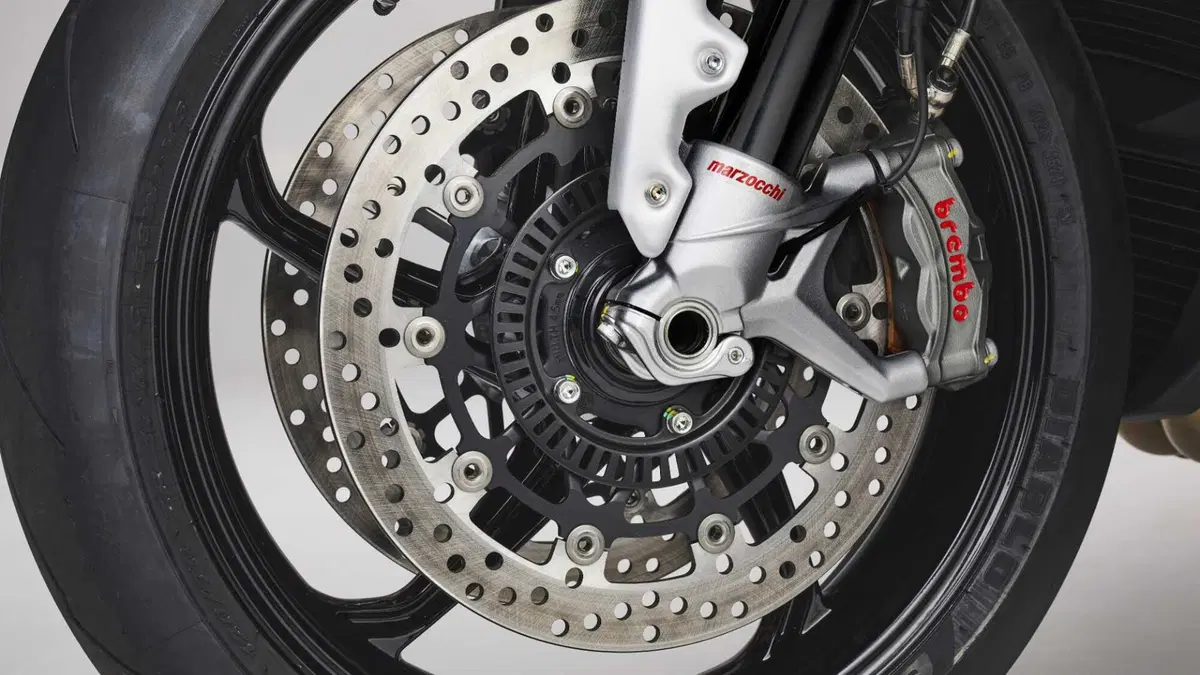 MV Agusta Brutale 1000 Brutale 1000 RS (2022 - 26) (16)