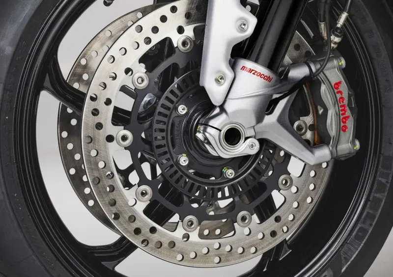MV Agusta Brutale 1000 Brutale 1000 RS (2022 - 26) (16)
