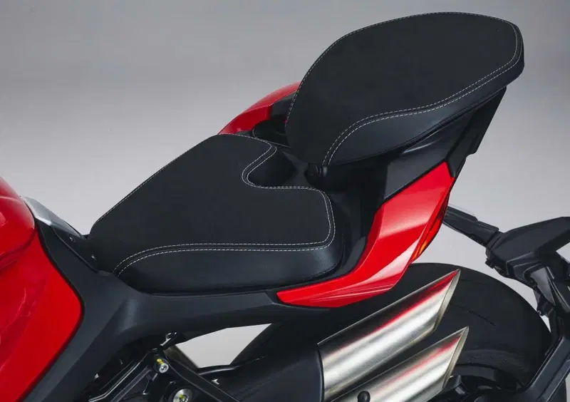 MV Agusta Brutale 1000 Brutale 1000 RS (2022 - 26) (18)