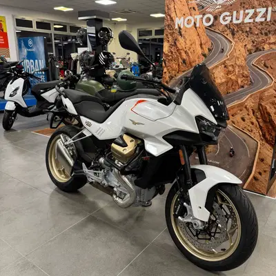 Moto Guzzi V100 Mandello (2022 - 24) nuova