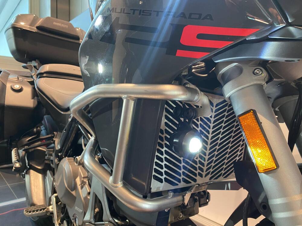 Ducati Multistrada V2 S (2022 - 24) (4)