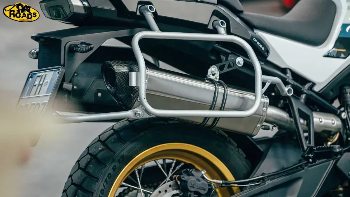 Scarichi Roadsitalia per CFMoto 800 MT