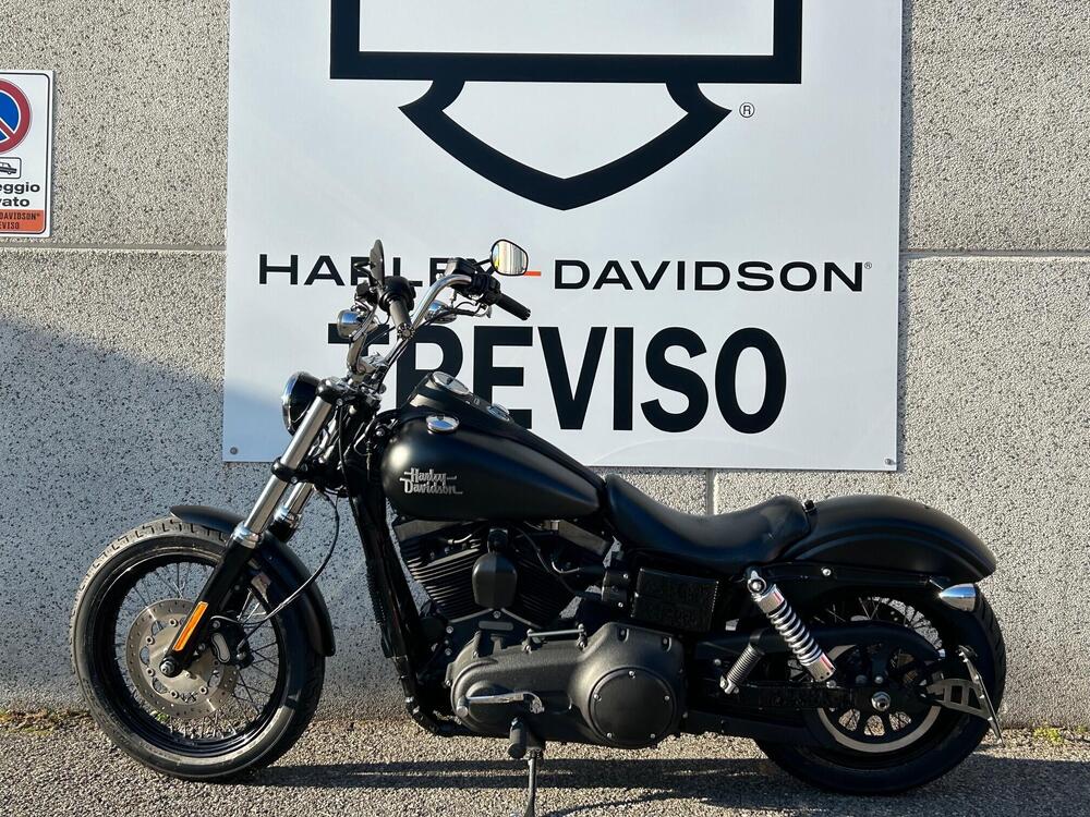 Harley-Davidson 1690 Street Bob (2017) - FXDB (2)