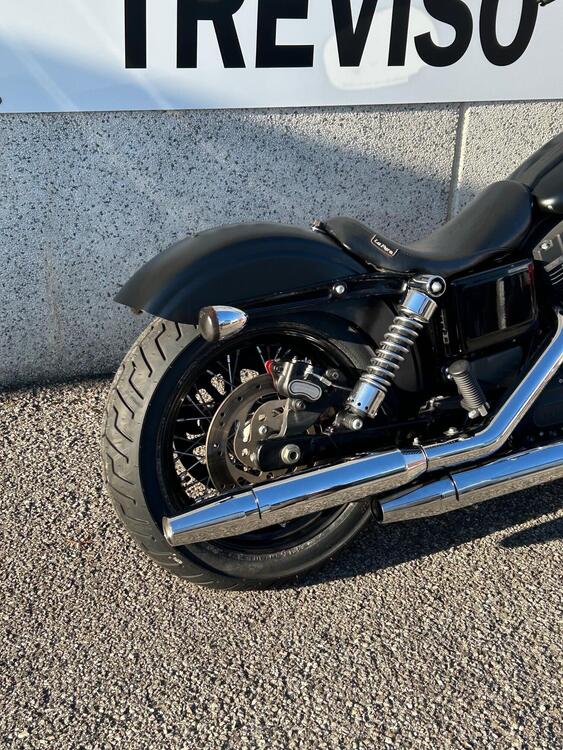 Harley-Davidson 1690 Street Bob (2017) - FXDB (3)