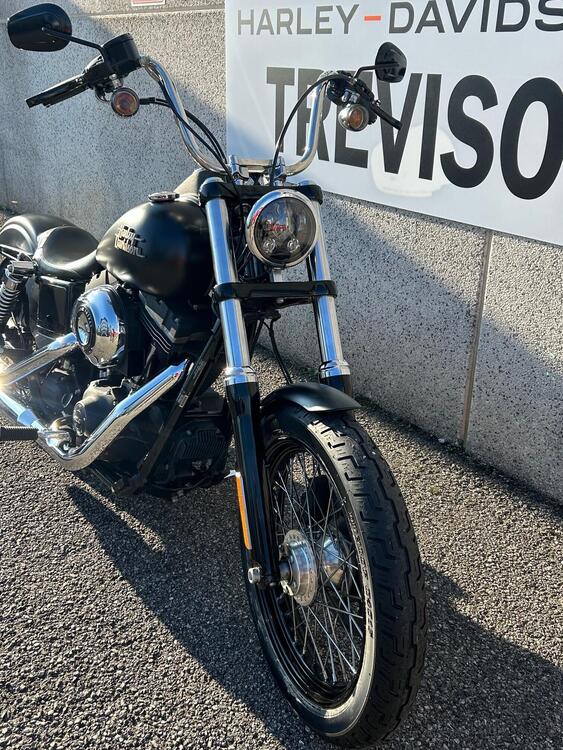 Harley-Davidson 1690 Street Bob (2017) - FXDB (4)