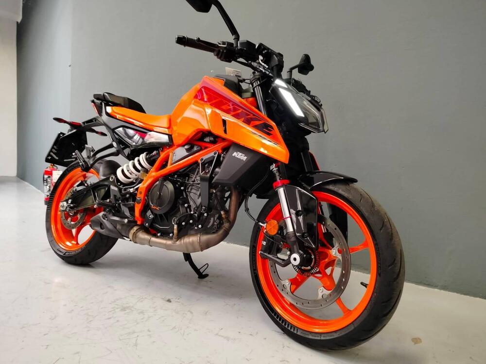 KTM 390 Duke (2024 - 25) (4)