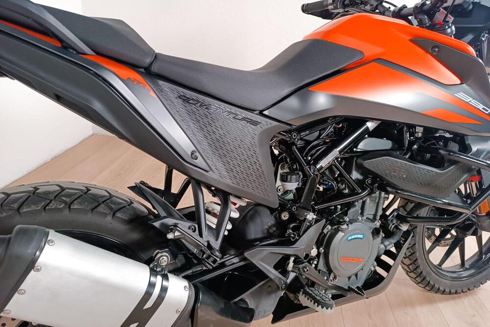 KTM 390 Adventure (2020) (4)