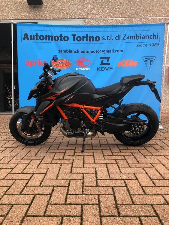 KTM 1390 Super Duke R (2024)