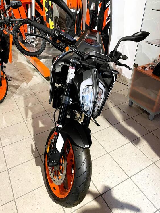 KTM 890 Duke GP (2022 - 23) (3)