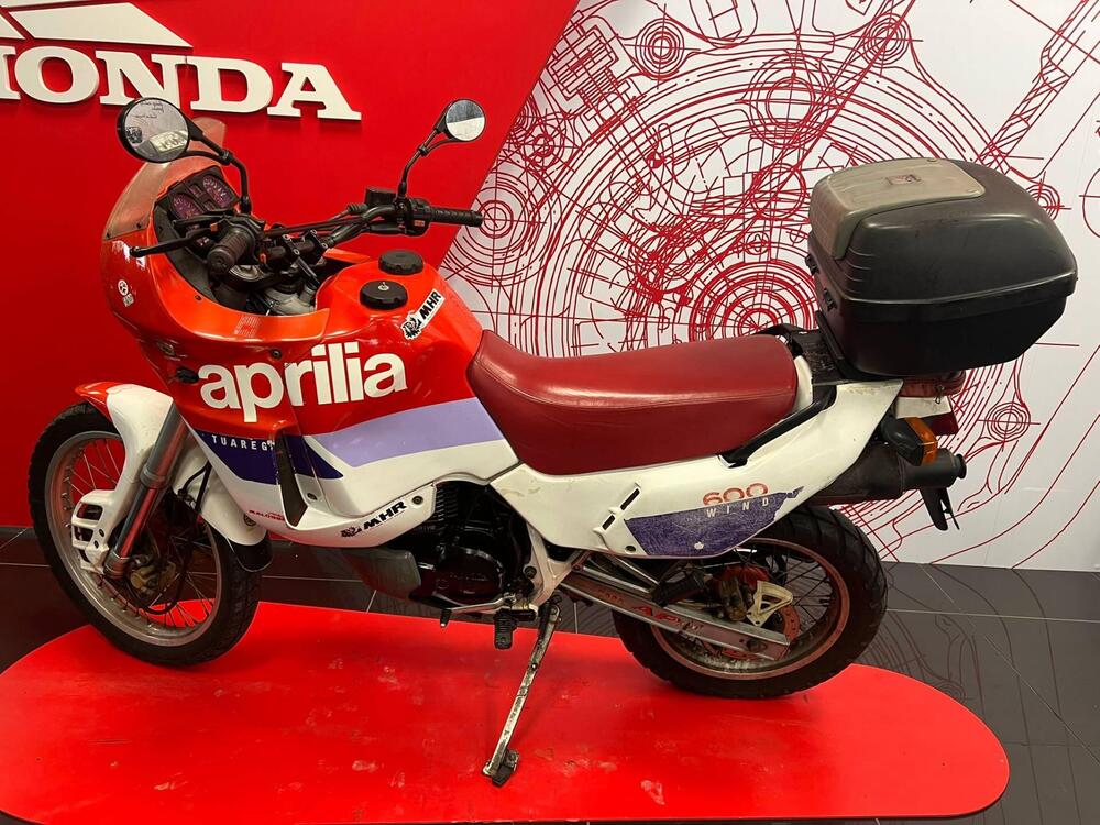 Aprilia Tuareg 600 Wind (2)